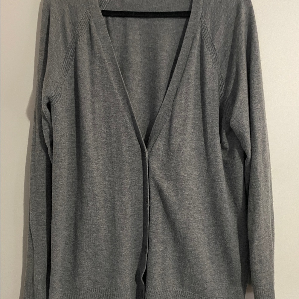 GAP Women's XL Gray Button up Cardigan / Sweater
